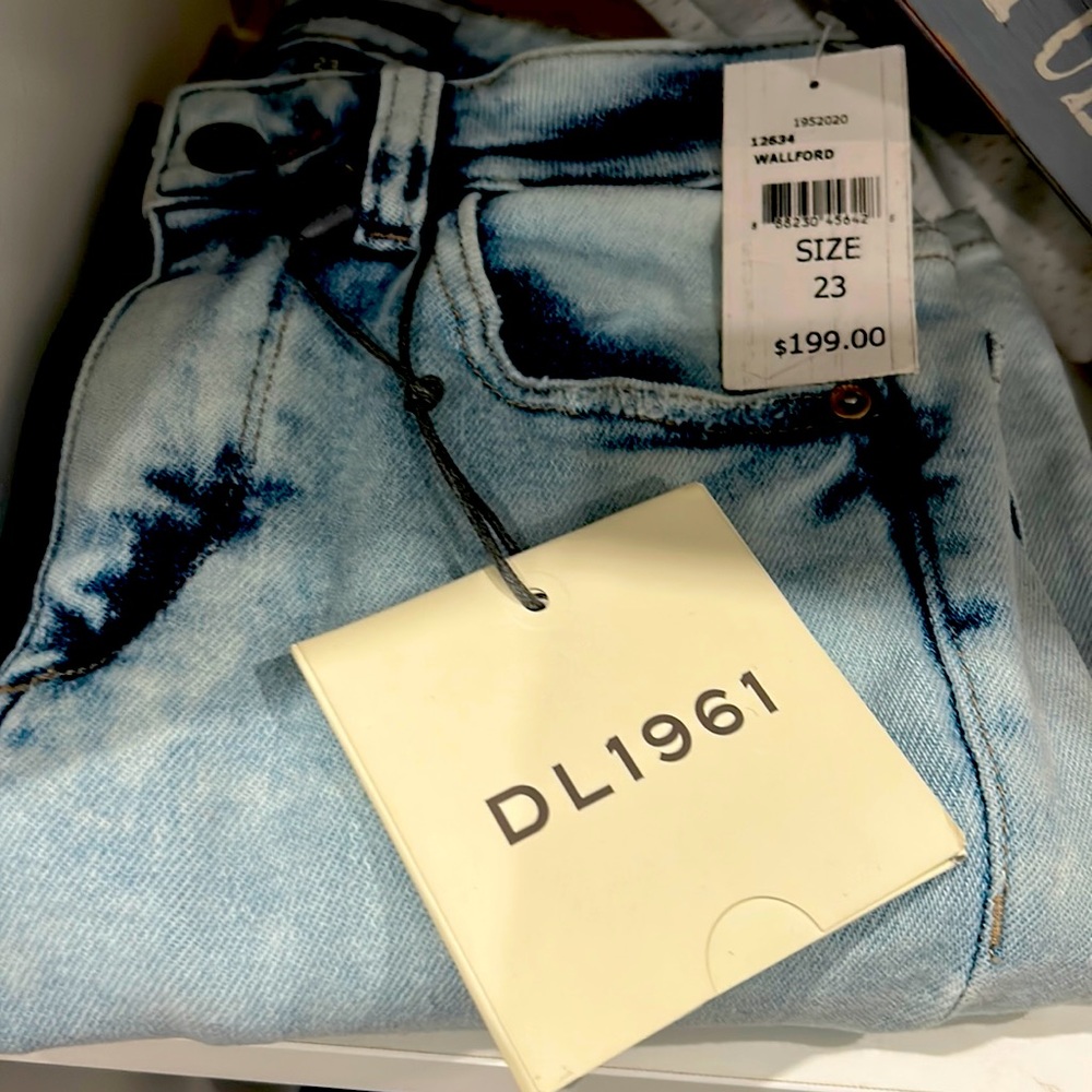 I’M RICH 🤑 - DL1961 FLORENCE CROPPED (Midrise Instasculpt Skinny) DENIM 👖B1G1